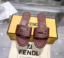 Load image into Gallery viewer, Baguette Sandals
