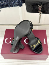 Load image into Gallery viewer, GG Sandals
