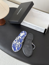 Load image into Gallery viewer, CC Sandals
