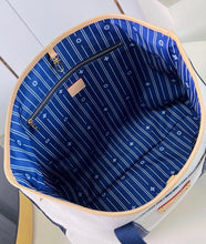 Load image into Gallery viewer, Escale Bag

