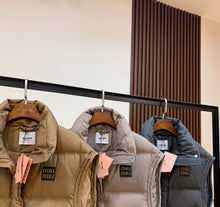 Load image into Gallery viewer, Logo Gilet
