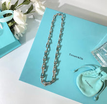 Load image into Gallery viewer, Large Link Necklace

