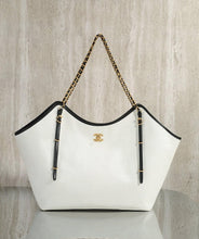 Load image into Gallery viewer, Maxi Tote
