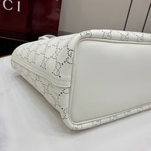 Load image into Gallery viewer, Tribeca Tote Small
