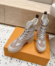 Load image into Gallery viewer, Leather Boots
