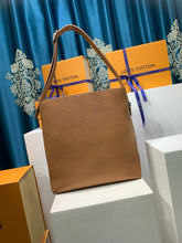 Load image into Gallery viewer, Verso
