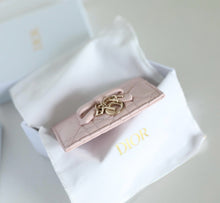 Load image into Gallery viewer, Leather Card Holder
