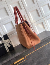 Load image into Gallery viewer, Boston Bag

