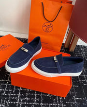 Load image into Gallery viewer, Suede Loafers
