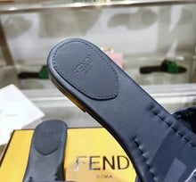 Load image into Gallery viewer, Baguette Sandals
