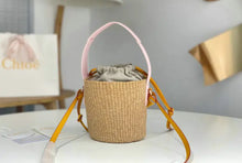 Load image into Gallery viewer, Small Woody Basket
