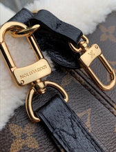 Load image into Gallery viewer, Neverfull Inside Out BB Teddy
