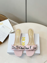 Load image into Gallery viewer, Cotton Sandals

