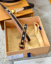 Load image into Gallery viewer, Dog Collar &amp; Lead
