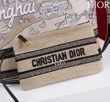 Load image into Gallery viewer, Large Book Tote
