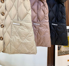 Load image into Gallery viewer, Quilted Jacket
