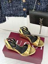 Load image into Gallery viewer, GG Sandals
