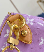 Load image into Gallery viewer, Speedy 40
