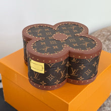 Load image into Gallery viewer, Jewellery Case
