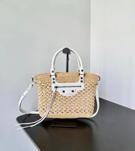 Load image into Gallery viewer, Raffia City Bag
