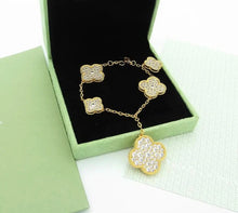 Load image into Gallery viewer, Alhambra Bracelet
