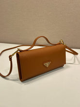 Load image into Gallery viewer, Leather Clutch
