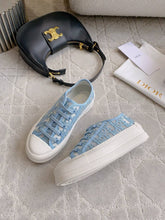 Load image into Gallery viewer, Walk n Dior
