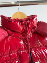 Load image into Gallery viewer, Glareins Jacket
