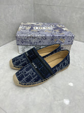Load image into Gallery viewer, Granville Espadrilles
