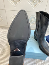 Load image into Gallery viewer, Leather Boots
