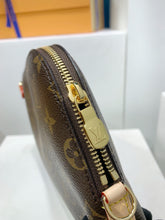 Load image into Gallery viewer, Tag Pouch
