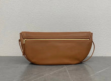 Load image into Gallery viewer, Halfmoon Bag
