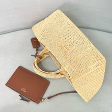 Load image into Gallery viewer, Raffia Tote Bag
