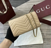 Load image into Gallery viewer, Marmont Wallet on Chain
