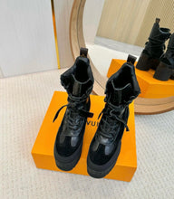Load image into Gallery viewer, Desert Boots
