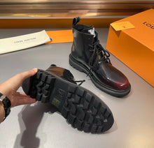 Load image into Gallery viewer, Leather Ankle Boots
