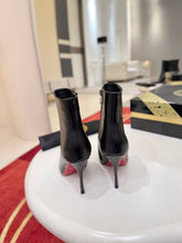 Load image into Gallery viewer, Leather Boots
