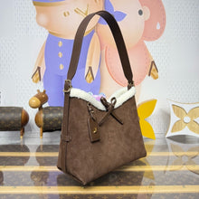 Load image into Gallery viewer, Carryall PM
