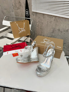 Stud Wedges