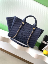 Load image into Gallery viewer, Deauville Tote
