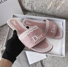 Load image into Gallery viewer, Dway Mules
