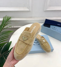 Load image into Gallery viewer, Suede Mules
