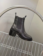 Load image into Gallery viewer, Logo Boots
