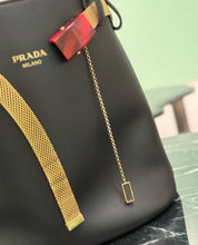 Load image into Gallery viewer, Bucket Bag
