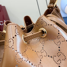 Load image into Gallery viewer, Venice Small Bucket Bag
