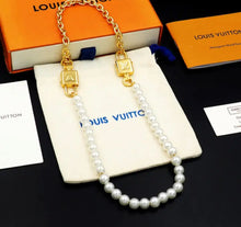 Load image into Gallery viewer, Pearl Necklace
