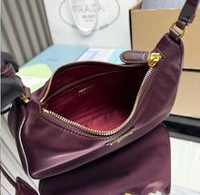 Load image into Gallery viewer, Re Edition Bag
