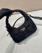 Load image into Gallery viewer, Re Nylon Bag

