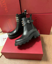 Load image into Gallery viewer, Leather Boots

