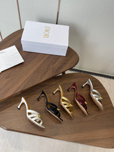 Load image into Gallery viewer, Leather Sandals
